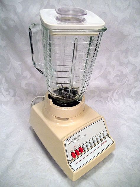 Sold VINTAGE OSTERIZER CYCLE BLEND DESIGNER 10 SPEED 5 CUP BLENDER MODEL 890-68M Vintage Blender, Vampire Dinner, Cup Blender, Blender Model, Creative Photography Poses, Kitchen Blenders, Blender Models, Hand Blender, Old Kitchen