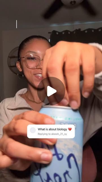 Sade B on Instagram: "How to study for BIOLOGY🧬🔬This video is helpful for basic biology, cell & molecular biology, genetics, & microbiology 🧫 What “How to study” video do you want next? *links to some of the playlists discussed in the video in insta stories* #biologystudent #studytips101"