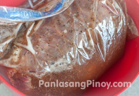 Beef Brine Recipe, Roast Beef Marinade, Brine For Pork, Roast Beef Gravy, Brine Recipes, Basic Brine, Roast Beef Recipe, Sliced Roast Beef, Meat Marinade