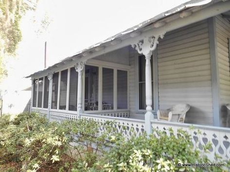 Porch Enclosure, Porch Enclosures, Victorian Porch, Porch Life, Folk Victorian, Porch Plans, Building A Porch, Enclosed Porches, Pergola Garden