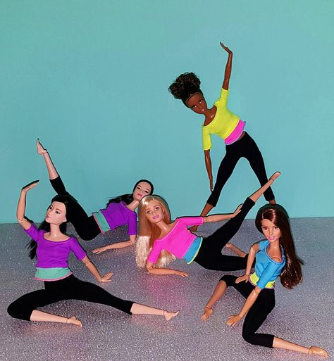 https://flic.kr/p/CBNNZh | 2015 Made to Move/Fitness  Barbie - Kira/Lea - Christie and Joyce ♡ Barbie Gymnastics, Yoga Barbie, Barbie Workout, Fitness Barbie, Barbie Meme, Disney Princess Dress Up, Barbie Stories, Made To Move Barbie, Barbie Miniatures