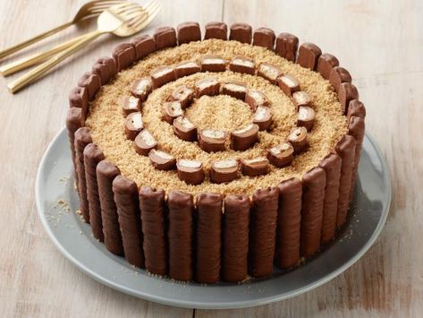 Get Twix Lover's Cake Recipe from Food Network Twix Cookie Recipe, Twix Cookie, Twix Cake, Chocolate Cake Mix Cookies, Cookie Crunch, Twix Cookies, Mars Bar, Chocolate Cake Mixes, Cake Mix Recipes