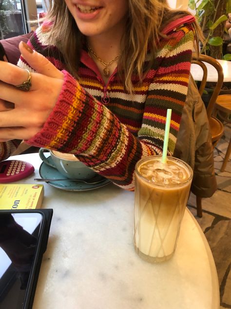 Coffee Aesthetic Study, Frazzled English Woman, Friends Coffee, Coquette Fashion, Study Session, Aesthetic Study, Coffee Aesthetic, Fall Inspo, Season Of The Witch