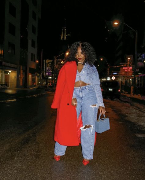 Black Women Style Aesthetic, Ashanti Outfits, Carrie Bradshaw Autumn Outfits, Tobe Nwigwe Fashion, Red Plus Size Outfits, Colorful Outfits Women, Red Winter Outfits Aesthetic, Curly Hair Winter Outfits, Outfits With Red Boots