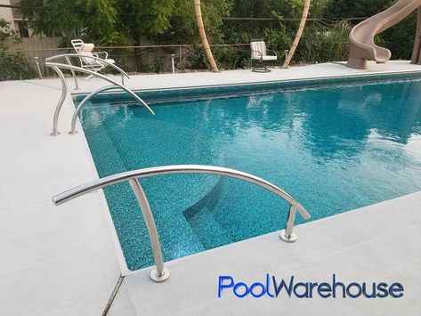 Modern Pool Railing, Pool Railing Ideas, Pool Railing, Pool Rails, Pool Stuff, Dock Ladder, Swim Spa, Pool Ideas, Floor Finishes