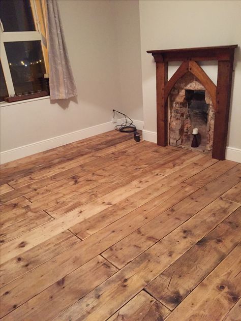 Scaffold board flooring Scaffold Board Floor, Pallet Board Flooring, Scaffold Board Flooring, Board Flooring, Groovy Interiors, Scaffold Furniture, Interiors Living Room, Living Room Redesign, Bungalow Interiors