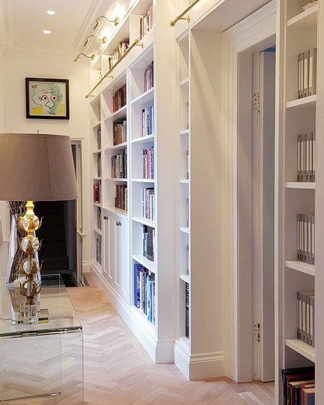 The panelling and shelving in this gorgeous hallway library are finished with @farrowandball #allwhite to keep the space light and bright, herringbone flooring adds warmth and breadth. LINKS IN BIO - CONSULTATION - BROCHURE - CONTACT US #northumberlandhomes #northumberlandbusiness #northumberlandcarpentry #ukcarpentry #designerjoinery #handcraftedfurniture #fittedfurniture #homeorganisation #storagesolution #Interiorinspo #customdesigns #homerenovation #stylishspaces #bespokeinteriors #tra... Hallway Library, Herringbone Flooring, Rio 2, Space Light, Upstairs Hallway, Builder Grade, Herringbone Floor, Bespoke Interiors, Home Organisation