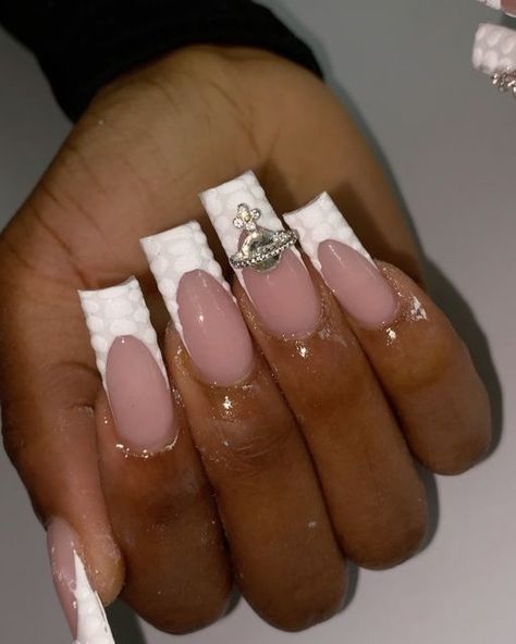 Nails Inspiration Baddie, Baddie Acrylic Nails, Aesthetic Acrylic Nails, Acrylic Nails Aesthetic, Bedazzled Nails, Cute Simple Nails, Hard Nails, Aesthetic Nails, Nails Aesthetic