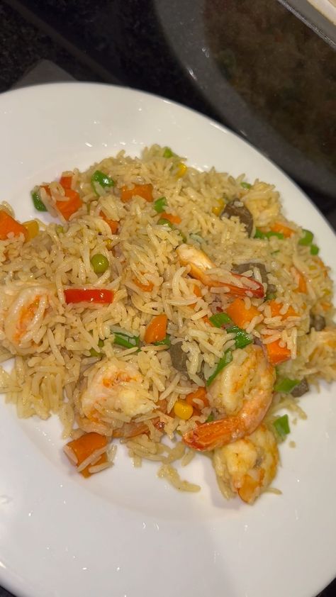 longspoonkitchen on Instagram: Prawn basmati fried rice Price : 13k Size : 3L Click on the link in the bio to order Prawn Fried Rice, Doughnut Recipe, Crockpot Recipes Easy, Japchae, Fried Rice, Crockpot Recipes, Rice, Easy Meals, Meat