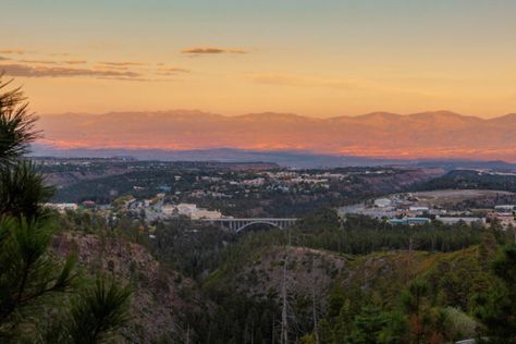 Los Alamos New Mexico, Land Of Enchantment, Outdoor Playground, Best Places To Live, Get Outdoors, National Monuments, Best Cities, The 8, Small Towns