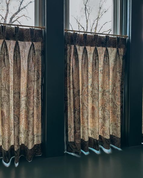 My love for dark & moody patterns also extends to window coverings, as seen here at the recent install for the Craftsman Project. #EmilyWunderDesign Moody Curtains, Moody Kitchen, Bathroom Window Treatments, Stone Ideas, Bathroom Windows, House Renovation, Window Coverings, First Home, Interior Designer