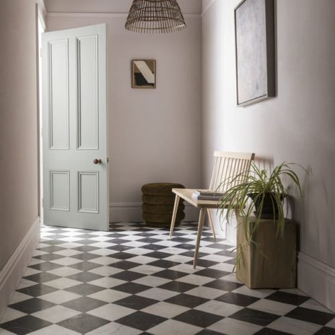 Make an Entrance | Mandarin Stone Black And White Hallway, Hallway Tiles, Black And White Tiles Bathroom, Victorian Hallway, Honed Marble Tiles, Mandarin Stone, Tiled Hallway, White Marble Tiles, Hallway Flooring