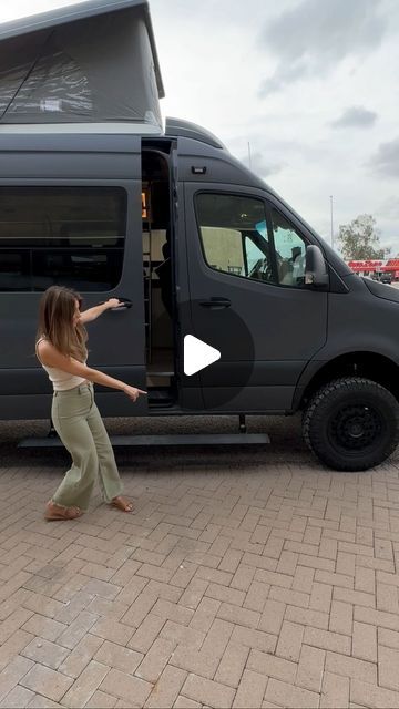 20K likes, 177 comments - papagovans on January 30, 2024: "Tune in next #VanTourTuesday for a full run down of this van’s interior with Sam #vanlife #vanbuild #customvan #customvans #vanlayout #4x4van #vanupgrades #offroadvan". Van Life Garage, Vanlife Interiors, Mercedes Camper Van, Custom Van Interior, Van Office, Van Build Ideas, Super C Rv, Vans Painted, Mercedes Camper