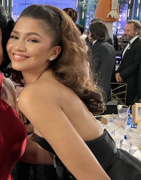 Zendaya Rares, Gal Gabot, Zendaya Maree Stoermer Coleman, Zendaya Style, Bridal Jewelry Vintage, Marvel Photo, The Emmys, Zendaya Coleman, Dream Wedding Ideas Dresses