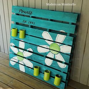 pallet sign and garden planter all in one, crafts, gardening, pallet, repurposing upcycling Garden Pallet Decorations, Diy Pallet Decoration, Pallet Decoration Ideas, Pallet Projects Signs, Pallet Signs Diy, Bar Outdoor, Pallet Creations, Pallet Decor, Pallets Garden