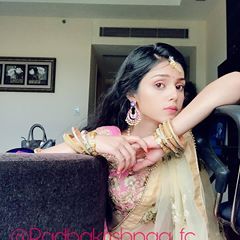 Malika Singh, Radha Krishna Serial, Mallika Singh, Beautiful Beach Wedding, Indian Tv Actress, Bodybuilding Workout, Family Images, Indian Bridal Fashion, Radha Krishna Photo