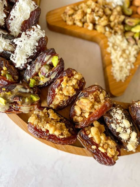 Moroccan Stuffed Dates, Ramadan Dates Platter, Stuffed Dates Dessert, Almond Stuffed Dates, Diwali Desserts, Dates Recipes, Dates Stuffed, Ramadan Dates, Raw Pistachios