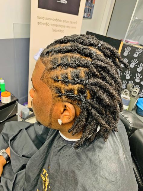 Shape Up With Dreads Men, Men Barrel Locs, Dreads Updo Styles Men, Barrell Twist On Short Locs Men, Men’s Short Loc Styles, Loc Styles For Men Medium, Men Dread Styles Short, Unique Loc Styles For Men, Short Locs Barrel Twist