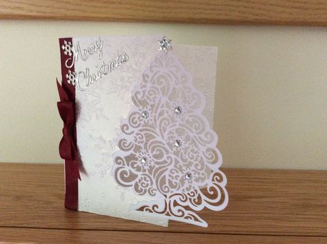 Crafters companion die Crafters Companion Christmas Cards, Card Ornaments, Die Cut Christmas Cards, Chrismas Cards, Christmas Cards 2018, Crafters Companion Cards, Christmas Tree Card, Christmas Card Ornaments, Spellbinders Cards