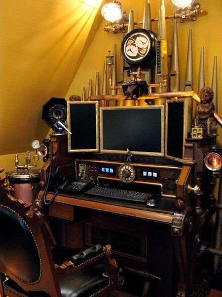 Best steampunk workstation ever! Steampunk Computer, Steampunk Office, Raden Saleh, Custom Computers, Steampunk Gadgets, Ada Lovelace, Steampunk House, Audio Studio, Custom Computer