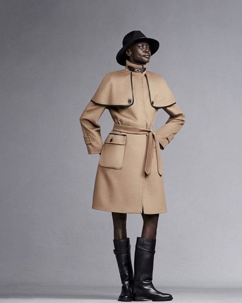 Max Mara Photoshoot, Weekend Max Mara Coat, Max Mara Alpaca Coat, Alek Wek, Max Mara Icon Coat 101801, Max Mara Weekend, Weekend Max Mara, Classic Trench Coat, Brand Campaign