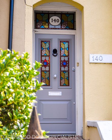 Victorian stained glass door 2 Stained Glass Victorian, Victorian Front Door, White Wooden Doors, Victorian Doors, Victorian Front Doors, Georgian Doors, Victorian Door, Entrance Ideas, Stained Glass Door