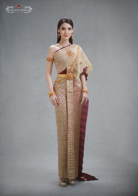 Laos Wedding Dress, Chinese Empress Dress, Lao Sinh, Laos Wedding, Thailand Costume, Thai Traditional Clothing, Empress Dress, Traditional Thai Dress, Thailand National Costume