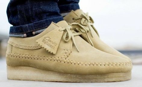 Clarks Wallabees Men, Wallabees Outfit, Clarks Shoes Mens, Clarks Originals Men, Neon Tiger, Clarks Wallabees, Men's Clarks, Runway Shoes, Stilts