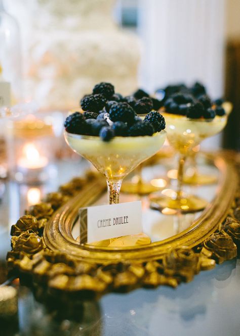 Great Gatsby inspired dessert table | photos by Lauren Scotti | 100 Layer Cake Dessert Oreo, Great Gatsby Theme, Gatsby Theme, Great Gatsby Wedding, Alton Brown, Great Gatsby Party, Wedding Dessert, Gatsby Party, Gatsby Wedding