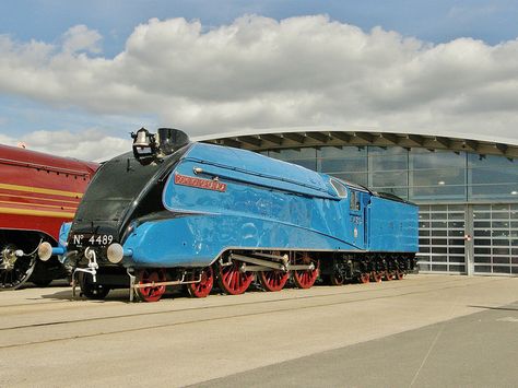 Lner A4, Steam Trains Uk, Train Board, Railway Museum, Railroad Photography, Train Art, Steam Engines, Train Pictures, Train Engines