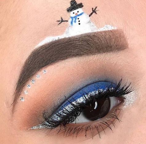 Winter Eye Makeup, Christmas Makeup Looks, Christmas Makeup Simple, Silver Eyeliner, Xmas Makeup, Christmas Eyeshadow, 2023 Makeup, Eye Makeup Cut Crease, Makeup Workshop