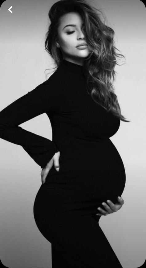 Lola Melani, Maternity Photography Studio, Maternity Studio, Maternity Photoshoot Poses, Maternity Photography Poses, Photography Couples, Maternity Poses, Nyc Photography, Pregnant Woman