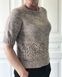 Ravelry: Camilla Vad Website - patterns Summer Knitting, Sweater Knitting Patterns, Stockinette Stitch, Yarn Shop, Knit Outfit, Knit Fashion, Knitting Stitches, Sweater Pattern, Knitting Inspiration