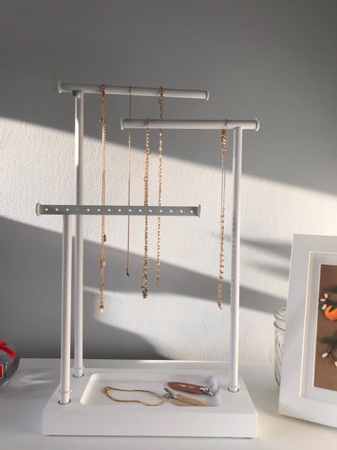 White Jewelry Holder, Aesthetic Jewellery Holder, Aesthetic Necklace Holder, Jewelry Holder Aesthetic, Aesthetic Jewelry Holder, Jewelry Organizer Aesthetic, Desk Toppers, Jewlery Holder, Jewelry Store Displays