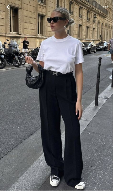 Marine Diet, Wide Leg Pant Outfit, Black Pants Outfit, Wide Leg Pants Outfit, Skandinavian Fashion, Leg Pants Outfit, Pants Outfit Casual, Work Fits, Mode Casual