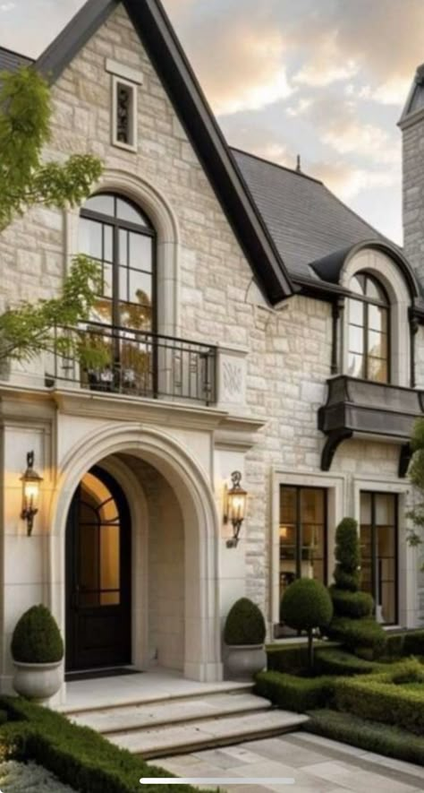 French Inspired Home Exterior, Modern French Chateau Exterior, Modern French House Design, French Style Home Exterior, European House Exterior, Neoclassical Exterior, Exterior House Brick, Modern French Country Exterior, Modern French House