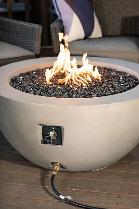 Back Deck Fire Pit Ideas, Fire Pit For Deck, Electric Fire Pit Outdoor, Electric Firepits Backyard, Outside Gas Fire Pit Ideas, Backyard Gas Fire Pit, Propane Fire Pits, Gas Outdoor Fire Pit, Propane Fire Pit Diy