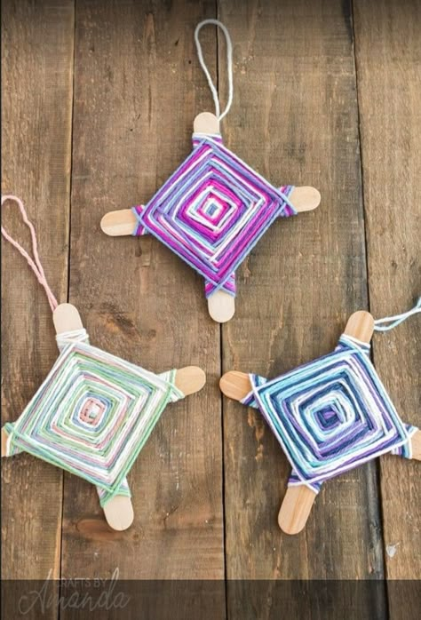 Yarn And Cardboard Craft, Gods Eye Ornament, Homeschool Crafts 3rd Grade, Cool Crafts With Yarn, God’s Eye Yarn Craft, Weaving Crafts For Preschoolers, Yarn Crafts For Preschoolers, Kids Yarn Crafts Easy, Fun Crafts For Older Kids