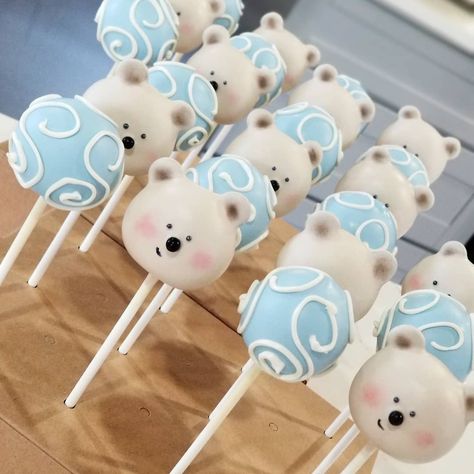 Cake Pop Teddy Bear, Cake Pops Bear Theme, Polar Bear Cake Pops, Baby Shower Cake Pops Boy, Cake Pops For Baby Shower Boy, Cake Pop Baby Shower Boy, Baby Shower Cake Pops For Boys, Cake Pops Baby Shower Boy, Teddy Bear Shower Cake