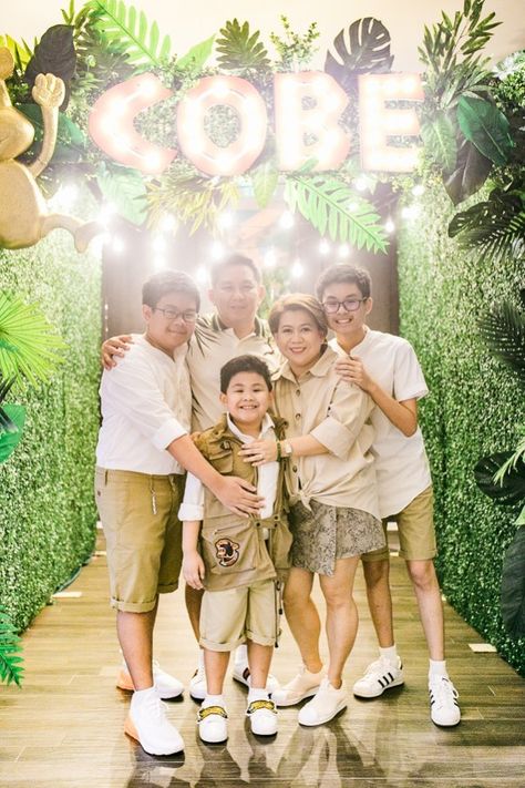 Cobe’s Jungle Safari Themed Party – 7th Birthday | Party Doll Manila Safari Family Outfit, Safari Birthday Party Outfit, Safari Themed Party, Jungle Theme Birthday Party, Jungle Theme Parties, Jungle Theme Birthday, First Birthday Cards, Safari Theme Party, Safari Birthday Party