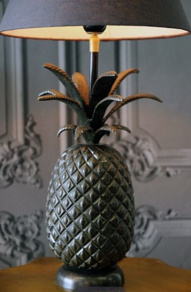 Rocket st George lamp Pinned by bs9interiordesign.com Bedroom Blues, Interesting Lamps, Pineapple Dream, Pineapple Table, Pineapple Lamp, Snug Room, Tiffany Table Lamps, Table Top Lamps, Pineapple Decor