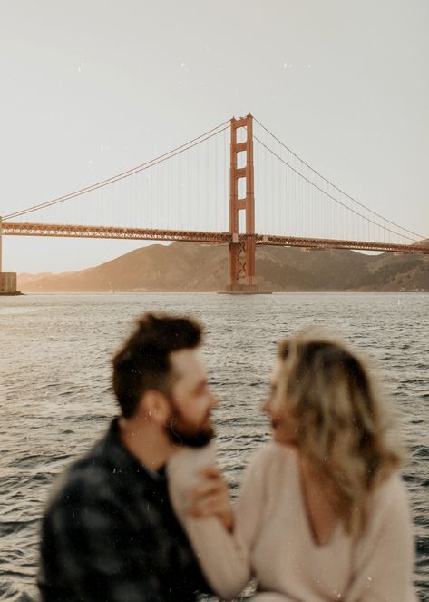 Golden Gate Bridge Picture Ideas Couples, Crissy Fields San Francisco, Engagement Photos Golden Gate Bridge, Sf Couple Photoshoot, San Francisco Proposal, San Francisco Couple Pictures, San Francisco Photo Ideas, Bay Area Engagement Photos, City Proposal