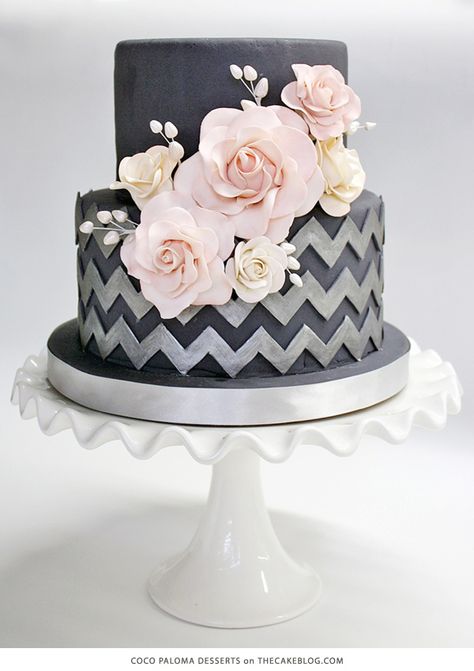 Wedding Cake Dark, Chevron Cakes, Super Torte, Wedding Cake Pictures, Tiered Cake, Wedding Cakes Blue, Modern Wedding Cake, Crazy Cakes, Rose Cake