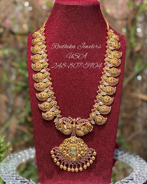 Beautiful 22 carat Hallmarked Nakshi mango mala studded with rubies, emeralds and uncuts. For full product details pls what’s app at… Mango Mala, Gold Bracelet For Women, Jewelry Design Necklace, Bangle Bracelets, Ruby, Gold Bracelet, Statement Necklace, Emerald, Mango