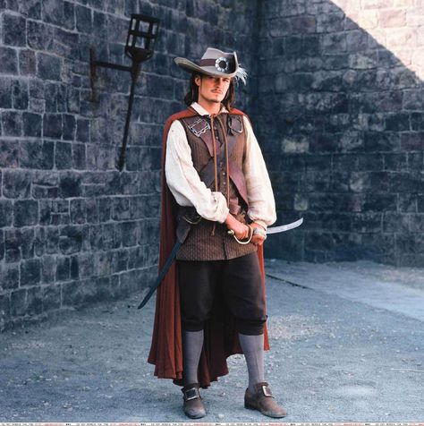 Fictional Character Crush, William Turner, Captain Jack Sparrow, Pirate Life, Orlando Bloom, Captain Jack, Pirate Costume, Jack Sparrow, Cute Halloween Costumes