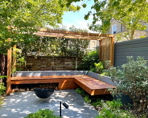 Pergola For Small Garden, Pergola Small Garden Patio Ideas, Courtyard Pergola Ideas, Front Yard Pergola Porch Ideas, Small Garden Pergola Ideas, Pergola Seating Ideas, Backyard Ideas Pergola, Garden Pergola Ideas With Roof, Outdoor Gardens Design Landscaping