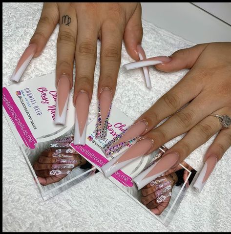 Senior Portraits Nails, Simple Nail Art Videos, Fye Nails, Acrylic Toe Nails, Acrylic Nail Set, Nails Trends, Blue Acrylic Nails, Drip Nails, Colored Acrylic Nails