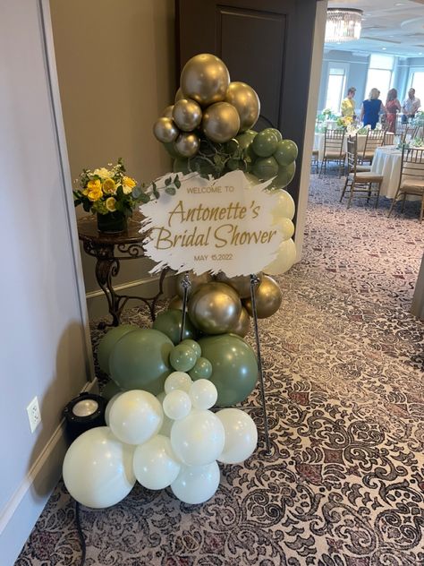 Balloons On Sign, Balloon Garland Welcome Sign, Balloon Arch On Easel, Balloons On Easel Stand, Welcome Sign With Balloon Garland, Ms To Mrs Bridal Shower Ideas, Balloon Garland On Easel, Balloons Around Easel, Balloon Easel Display