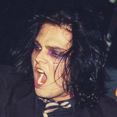 Gerard Way, Come Here, Daily Dose, Eye Makeup, Every Day, Make Up, Tumblr, Purple, Makeup