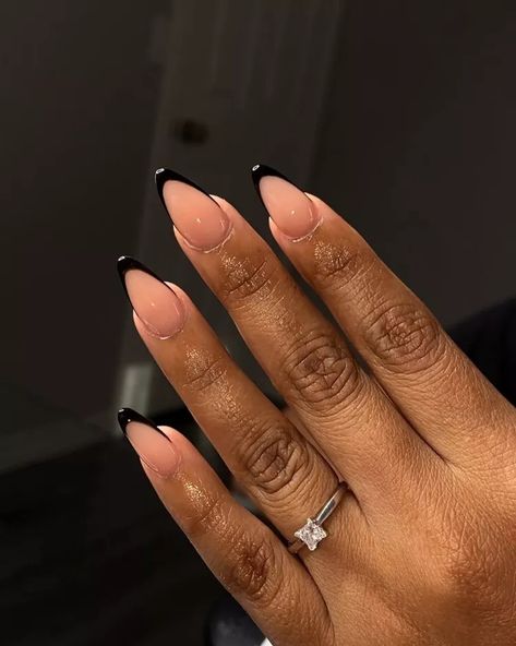 Cute Nails For Fall Almond, Almond Nails With Black Tips, Black French Tip Nails Almond Shape, Almond Black Tip Nails, Almond Shape Black Nails, Fall French Tip Nails Almond, Black Almond French Nails, Black Chrome French Tip Nails, Black French Almond Nails